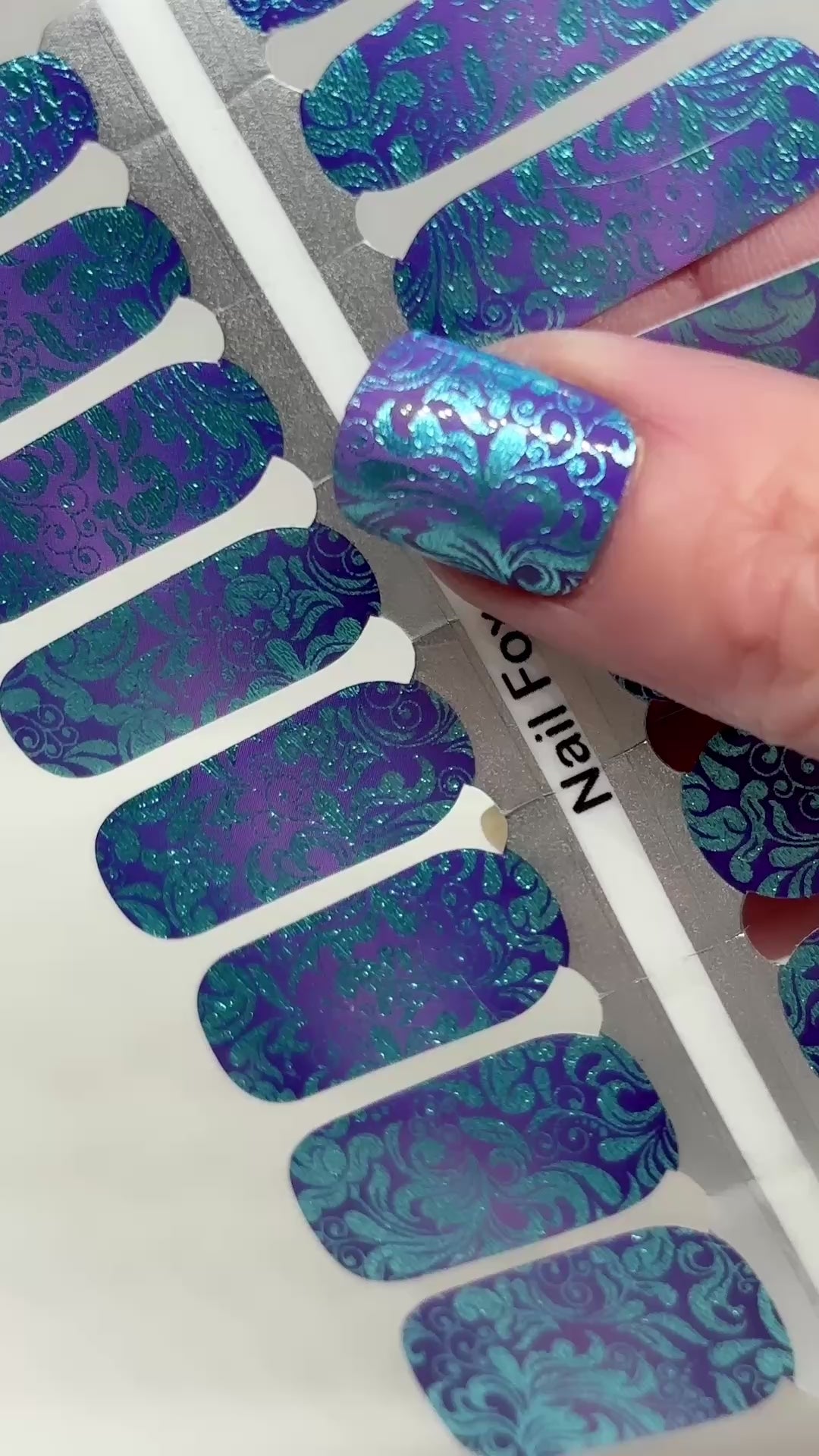 Dazzle Damask Exclusive Design Nail Wraps (FOIL)